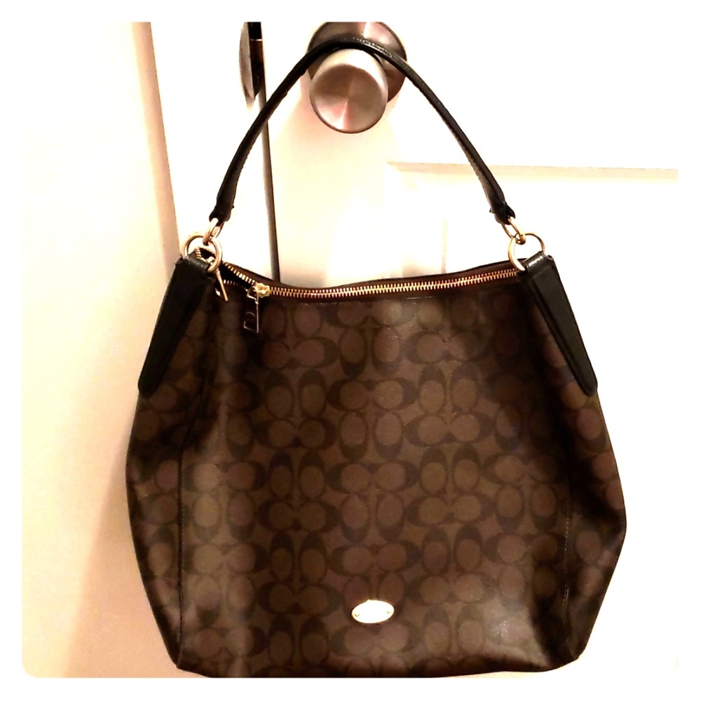 Coach classic pattern shoulder bag